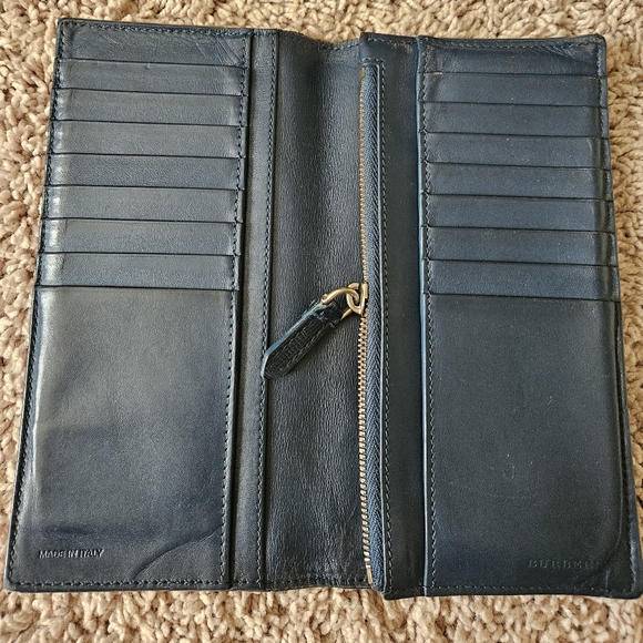 Burberry Blue Leather Wallet - Picture 6 of 11